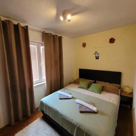 Anita Apartment