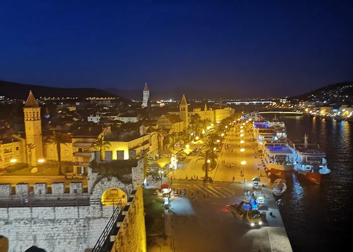 Anita Trogir
